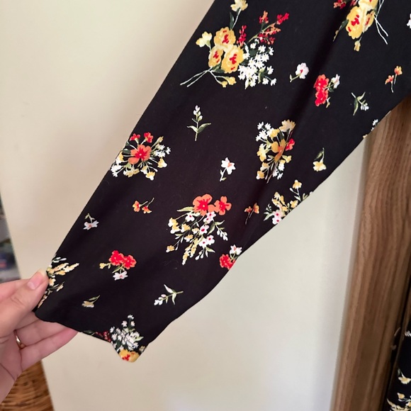 George super soft knit faux wrap midi dress EUC 2X black with floral print - Picture 5 of 6